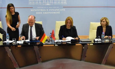 100 mln euro per elektro-energjetiken: Nenshkruhet marreveshja me KfW